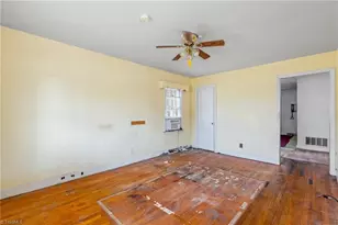 900 W Monroe St, Mayodan, NC 27027 - Photo 2