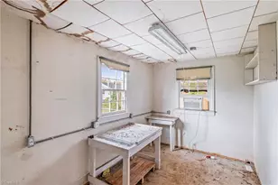 900 W Monroe St, Mayodan, NC 27027 - Photo 30