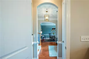 5584 Foxgate Cir, Winston-Salem, NC 27106 - Photo 16