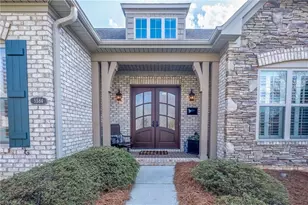 5584 Foxgate Cir, Winston-Salem, NC 27106 - Photo 4