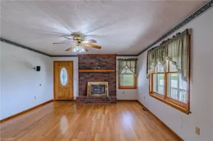 11325 Glade Valley Rd, Ennice, NC 28623 - Photo 16