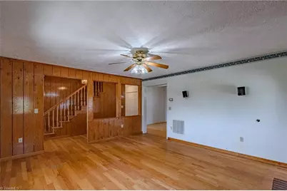 11325 Glade Valley Road, Ennice, NC 28623 - Photo 18