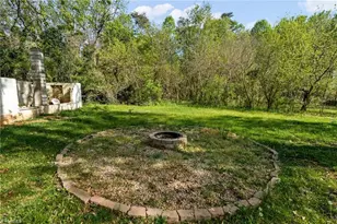 1615 Rankin Rd, Greensboro, NC 27405 - Photo 32