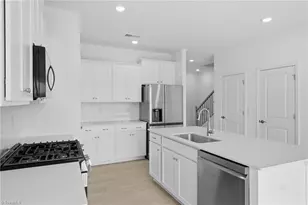 1874 Pheasant Trce Cir, Kernersville, NC 27284 - Photo 8