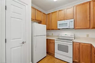 6165 Stadium Ridge Ct, Clemmons, NC 27012 - Photo 8