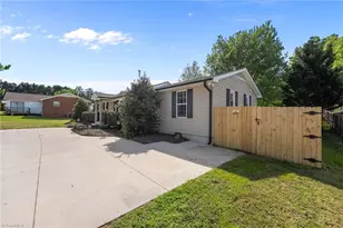 1066 Third St, Mebane, NC 27302 - Photo 22