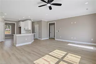 2107 Medhurst Dr, Greensboro, NC 27410 - Photo 8