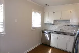 3915 Valley Ct, Winston-Salem, NC 27106 - Photo 4