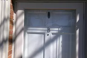 3915 Valley Ct, Winston-Salem, NC 27106 - Photo 2