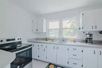 1326 Stonewall Avenue, Burlington, NC 27217 - Photo 10