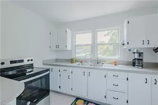 1326 Stonewall Ave, Burlington, NC 27217 - Photo 10