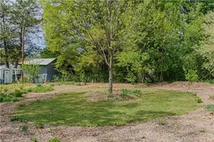 1326 Stonewall Ave, Burlington, NC 27217 - Photo 18