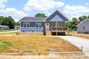 1701 Gavin Dr, High Point, NC 27260 - Photo 12