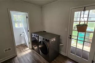 140 Allen Rd, Reidsville, NC 27320 - Photo 16