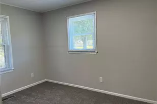 212 N 12th Ave, Mayodan, NC 27027 - Photo 14