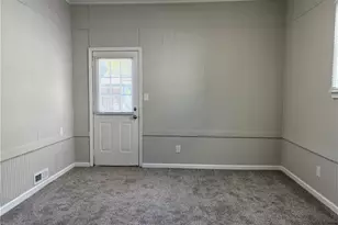 212 N 12th Ave, Mayodan, NC 27027 - Photo 8