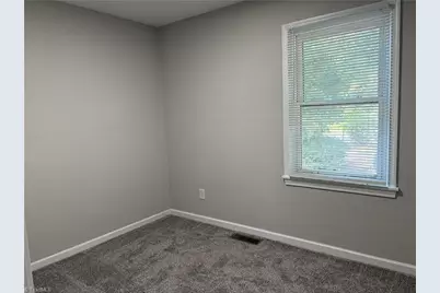 212 N 12th Avenue, Mayodan, NC 27027 - Photo 12