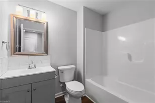 1633 Olivers Crossing Cir, Winston-Salem, NC 27127 - Photo 16