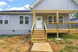 1703 Gavin Dr, High Point, NC 27260 - Photo 4