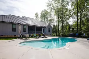 4882 Colonial Cir, Trinity, NC 27370 - Photo 24