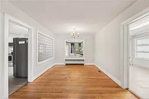 711 Quaker Ln, High Point, NC 27262 - Photo 6