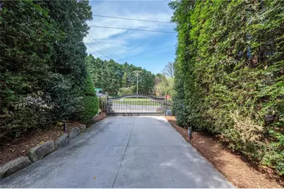 4090 Carriage Manor Cove, Winston-Salem, NC 27106 - Photo 48