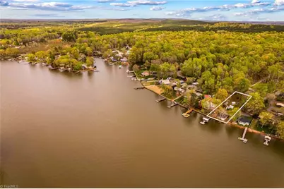 570 Lake Drive 9, Lexington, NC 27292 - Photo 6