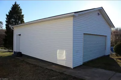 4430 Effie Lane, Walkertown, NC 27051 - Photo 2