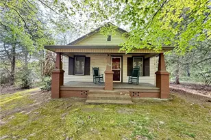 1210 Jackson Lake Rd, High Point, NC 27263 - Photo 4