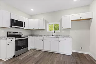 629 Lee St, Eden, NC 27288 - Photo 10