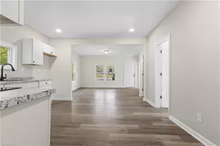 629 Lee St, Eden, NC 27288 - Photo 6