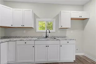 629 Lee St, Eden, NC 27288 - Photo 12