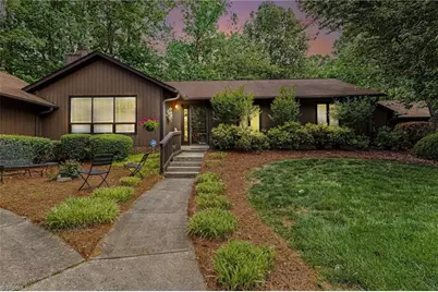 2519 Cottage Place, Greensboro, NC 27455 - Photo 2