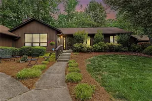 2519 Cottage Pl, Greensboro, NC 27455 - Photo 2