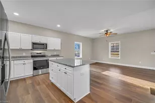 360 Laurel Ln, Jefferson, NC 28640 - Photo 8