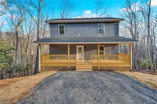 360 Laurel Ln, Jefferson, NC 28640 - Photo 2