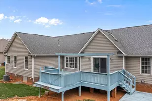 3813 Longmeadow Dr, Mebane, NC 27302 - Photo 30