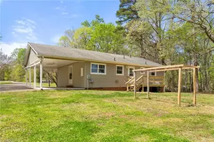 3712 Old 52 Rd, Pinnacle, NC 27043 - Photo 30