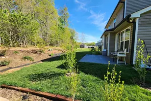 1460 Land Grv Dr, Kernersville, NC 27284 - Photo 2