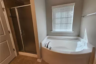 1460 Land Grv Dr, Kernersville, NC 27284 - Photo 14