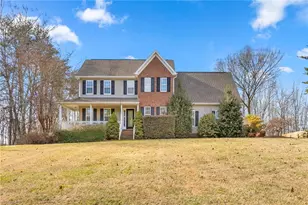 107 Cottonwood Ln, Summerfield, NC 27358 - Photo 2