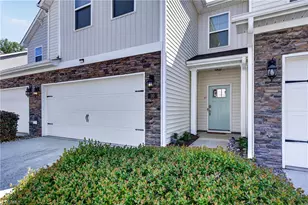 30 Finley Ridge Way, Greensboro, NC 27455 - Photo 2