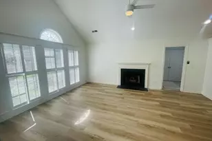 19 Park Village Ln, Greensboro, NC 27455 - Photo 2