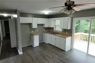 4325 Voss Ave, Greensboro, NC 27405 - Photo 4