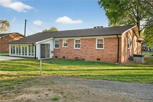 2914 Ardmore St, Burlington, NC 27215 - Photo 36