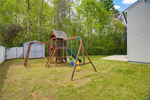 2890 Glen Hollow Rd, Greensboro, NC 27407 - Photo 26
