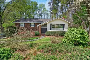 128 Burnley Ln, Mount Airy, NC 27030 - Photo 2