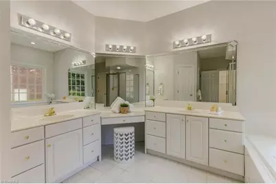 3004 Willow Oak Drive, Greensboro, NC 27408 - Photo 24