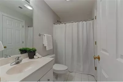 3004 Willow Oak Drive, Greensboro, NC 27408 - Photo 32