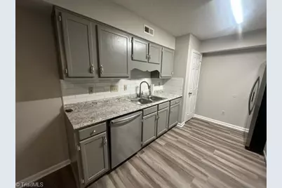 800 Folly Court #C, Greensboro, NC 27409 - Photo 4